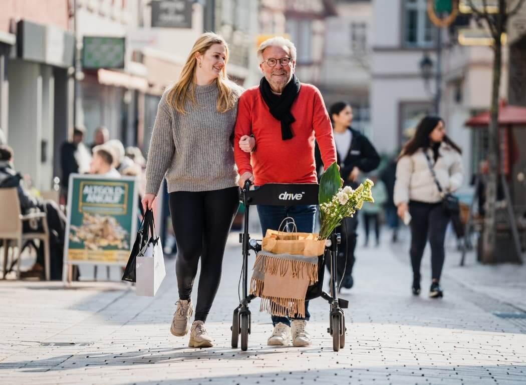 Hoe stel ik een rollator af? - HalloVitaal